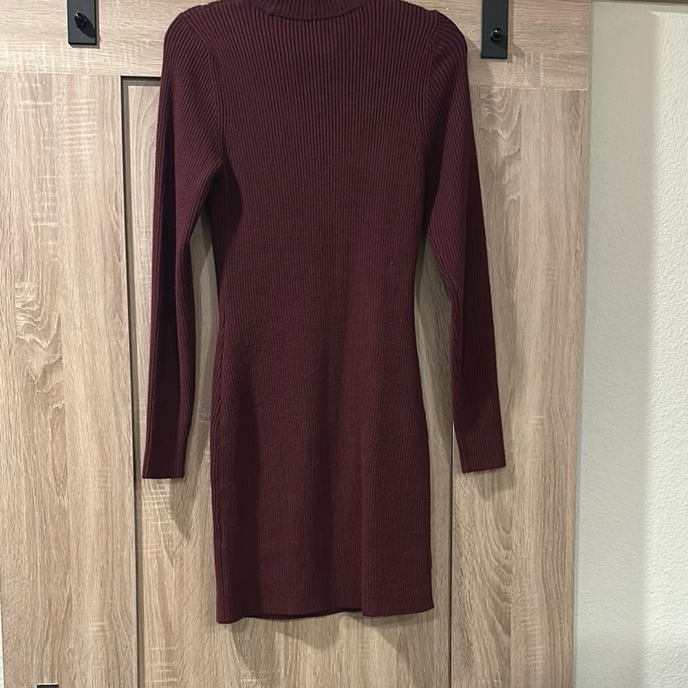 Elegant Burgundy Ribbed Knit Dress